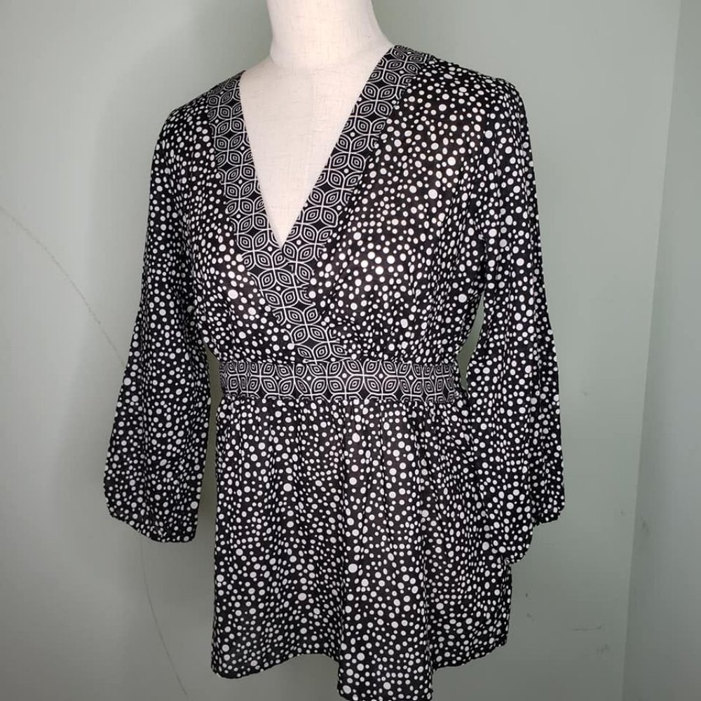 Polka Dot V-Neck Top